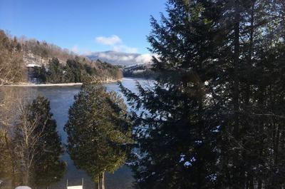 Vue sur le lac