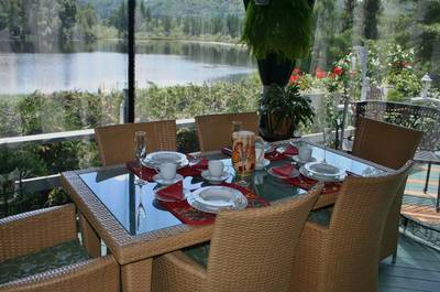 Petit déjeuner sur la terrasse