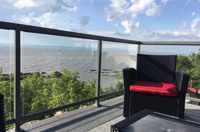 Vue sur le fleuve