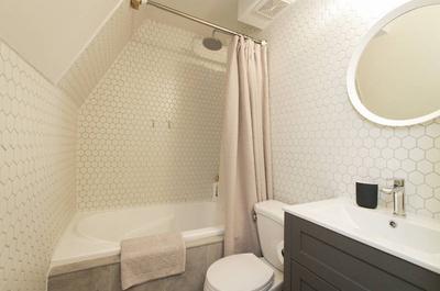 Salle de bain 1   © D.Papineau