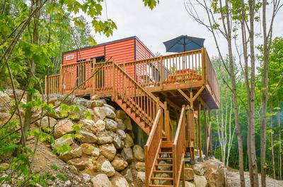LE FOXY – TINY GETAWAY