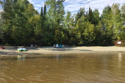 Accès à une plage privée