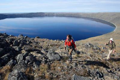 Randonnée au cratère des Pingualuit