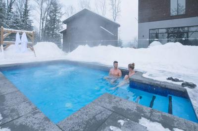 Jacuzzi - Clubhouse   © Bel Air Tremblant