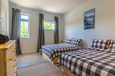 Chambre 2   © Home in Montreal