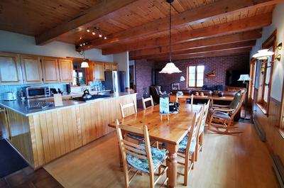 Salle à manger et cuisine