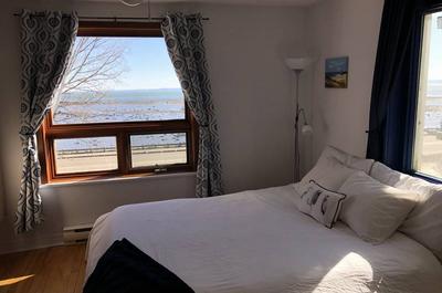 Chambre familiale vue fleuve   © L.Seers