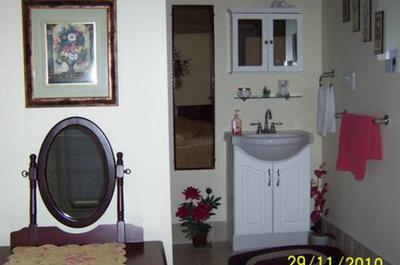Chambre 1 avec salle de bain privée