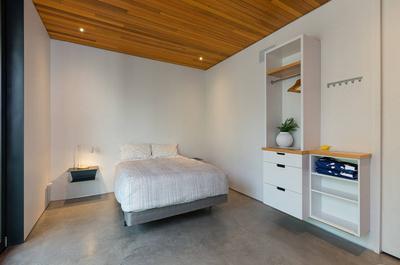 Chambre et rangement   © R.Bouchard