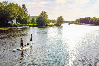 Embarcations nautiques sur le lac