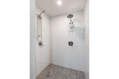 Douche double jets   © C.Valentini