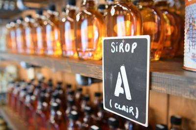 Sirop d'érable   © Érablière Charbonneau inc.