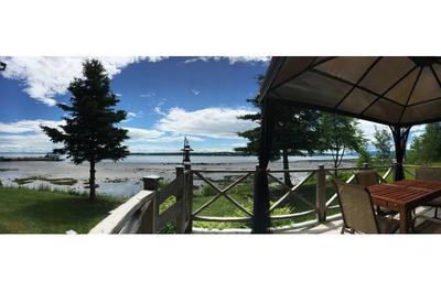 Vue sur le fleuve