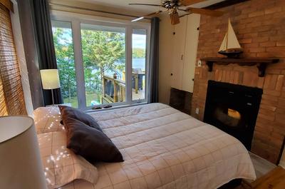 Chambre à coucher au rez-de-chaussée
