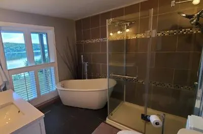 Salle de bain du rez-de-chaussée