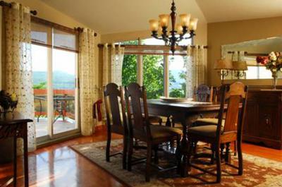 Salle à manger côté fleuve