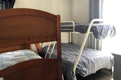 Chambre lits simple et double
