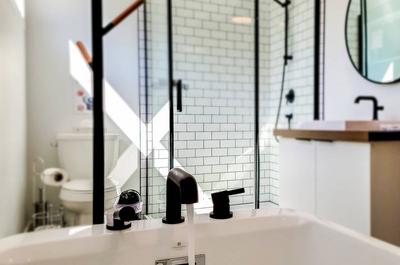 Salle de bain de la chambre 1   © Flex Immobilier