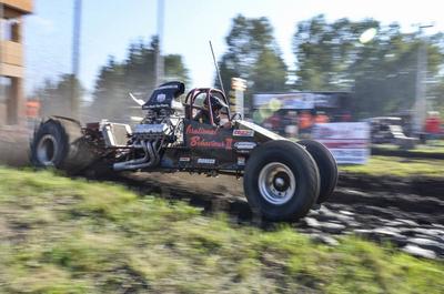 Mud Drag   © D.Robert