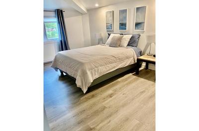 Chambre lit Queen   © J.F