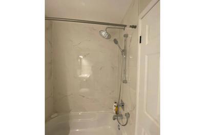 Deuxième salle de bain   © C.Boarescu