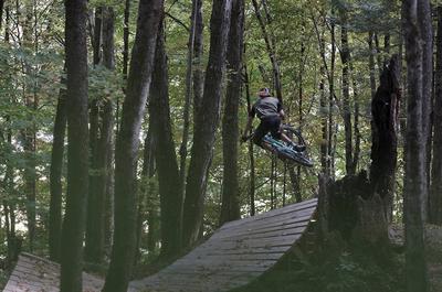 Découvrez le Wolf Bike Park   © R.Fiset