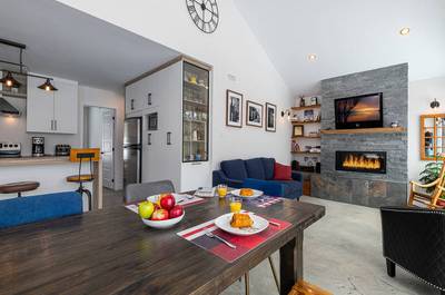 Salle à manger avec salon et cuisine   © R.Bouchard