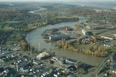Vue aérienne de la rivière Richelieu Sorel-Tracy   © P.Manning