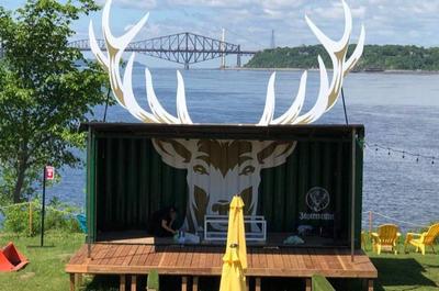 Scène   © La Cour arrière du Festibière de Lévis