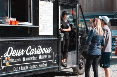 Foodtruck Deux Caribous   © C.Binette
