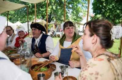 Repas en Nouvelle-France   © M.Dionne