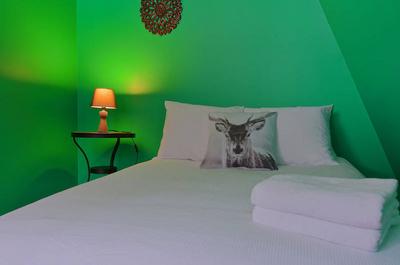 Chambre lit double   © Chalets Booking