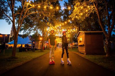 Location de patins à roulettes rétro   © Les Festifs!