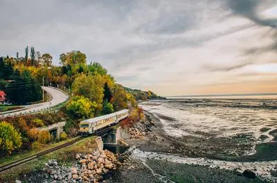 vue avec fleuve   © C.Perron