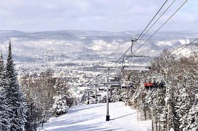 Nouvelle chaise 6 places   © Sommet Saint-Sauveur