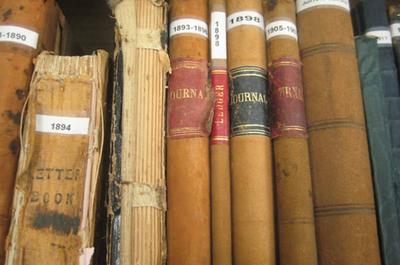 Livres d'époque   © Maison culturelle George Bryson