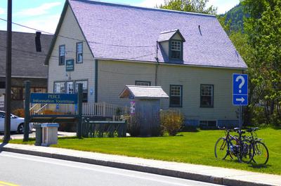 Accueil touristique de Percé   © M. Leblanc