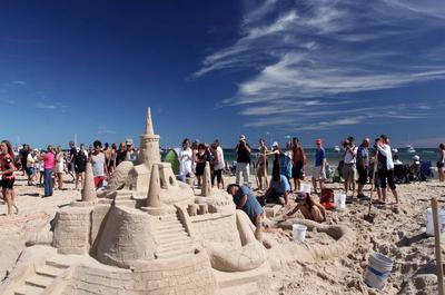 Concours de châteaux de sable des Îles