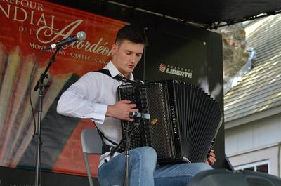 Accordéoniste   © J.Simard
