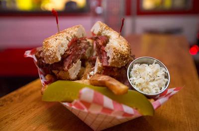 Le fabuleux smoked meat   © A.Anebarou