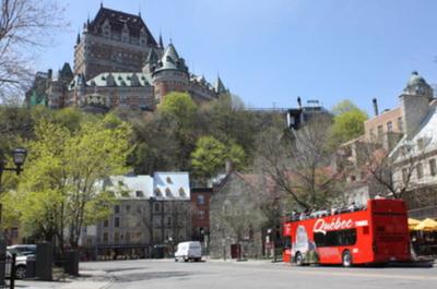 Bus rouge Chateau