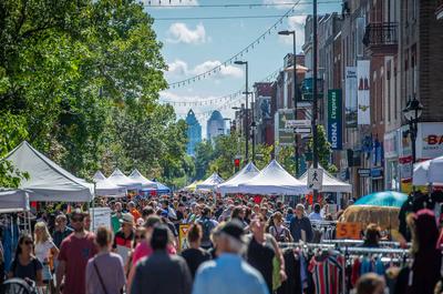 Vente-trottoir de la rentrée   © SDC Hochelaga-Maisonneuve