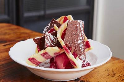 Gâteau glacé aux fruits rouges   © D.Lafond
