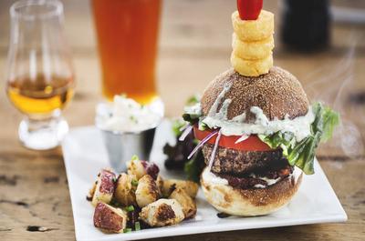 Burger   © Station Ho.st