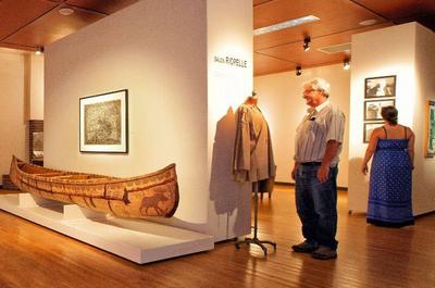 Visite des expositions   © Studio du Ruisseau