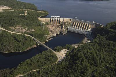 Vue aérienne de la centrale Jean-Lesage (Manic-2)   © Hydro-Québec