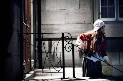 Raconteuse d'histoires des Fantômes Montréal   © Guidatour/Fantômes Montréal