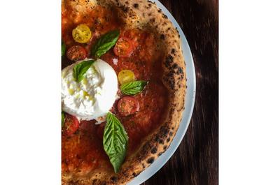 Pizza burrata
