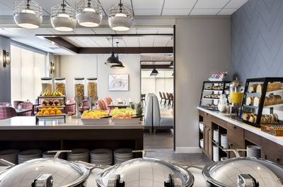 Petit déjeuner buffet