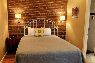 SOCIÉTÉ HOTEL HONEYTREE 1